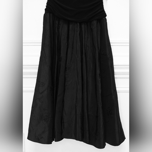 NWT Vintage Black Drop Waist Dress Embroidered Formal Prom Deadstock Size 10 90s - Picture 4 of 9